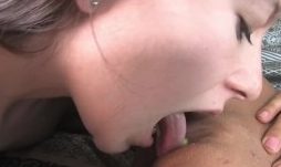 Dark lesbian pussy farts during anal fingering